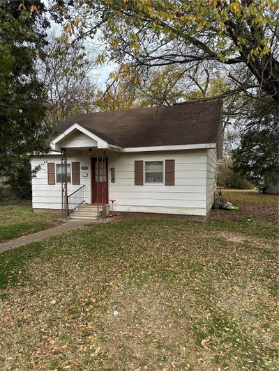 1608 E Kathleen Street, House other with 2 bedrooms, 1 bathrooms and null parking in Sikeston MO | Image 1