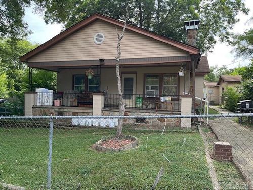 135 Mountain View St, Hot Springs, AR, 71913-3222 | Card Image