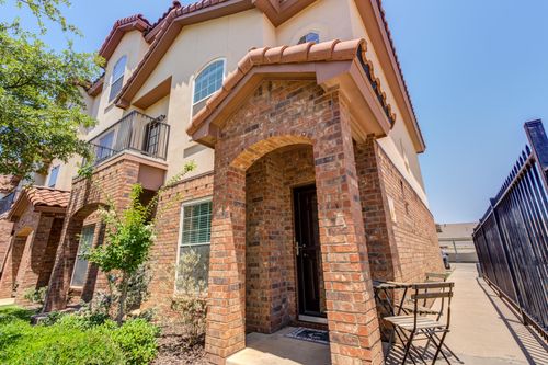 apt-1-2108 Main St, Lubbock, TX, 79401-5915 | Card Image