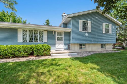 914 Elm Street, Winneconne, WI, 54986 | Card Image