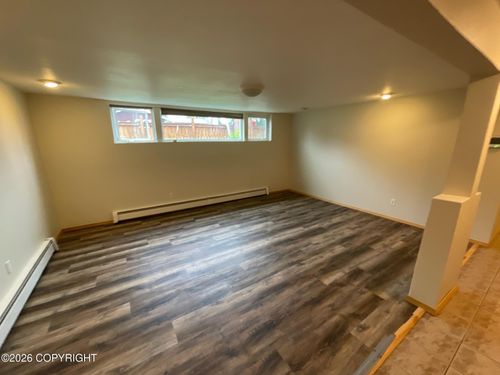 apt-c-1300 W 13th Ave, Anchorage, AK, 99501-6907 | Card Image