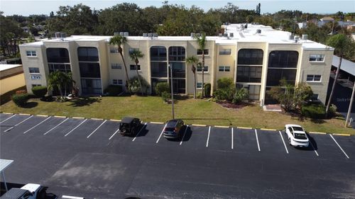 1200-111-11485 Oakhurst Rd, LARGO, FL, 33774-3959 | Card Image