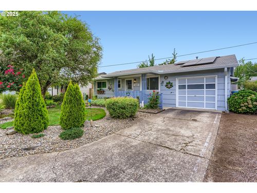 1447 Quinn Rd, Woodburn, OR, 97071-2535 | Card Image