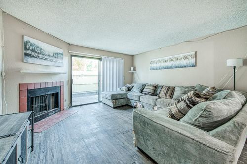154-4885 N Backer Ave, Fresno, CA, 93726-7510 | Card Image