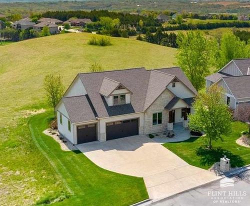 1904 Grand Vista Ln, Manhattan, KS, 66503-8794 | Card Image