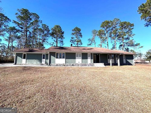 221 Collins St, Lyons, GA, 30436-4702 | Card Image