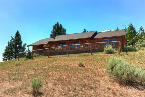 211 Evergreen Dr, Boise, ID, 83716-3025 | Card Image