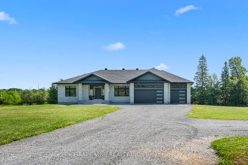 1805 Ashton Station Rd, Ashton, ON, K0A1B0 | Card Image