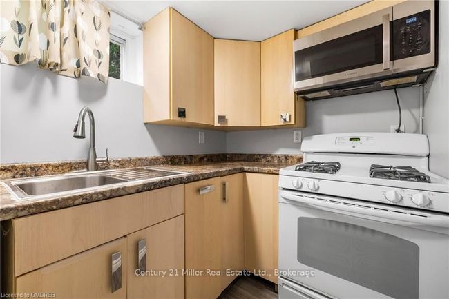 17 Huntington Ave, House other with 4 bedrooms, 2 bathrooms and 4 parking in Hamilton ON | Image 21