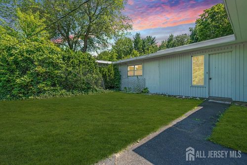 21 Homestead Ln, Roosevelt, NJ, 08555-7006 | Card Image