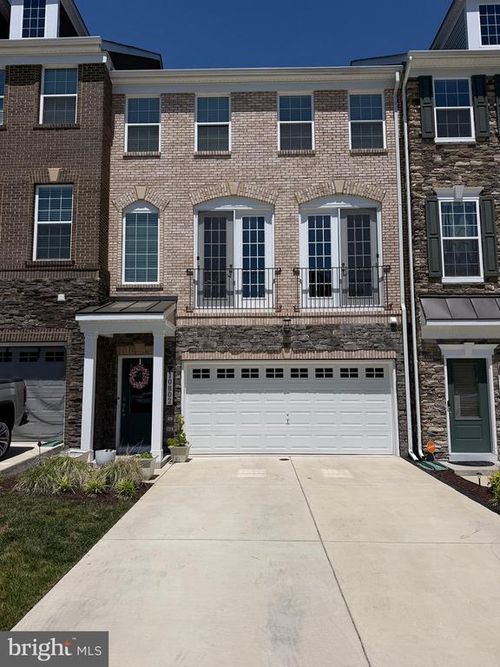 10802 Foxtrot Cir, UPPER MARLBORO, MD, 20772-4035 | Card Image