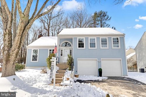 9005 Triple Ridge Rd, FAIRFAX STATION, VA, 22039-3005 | Card Image