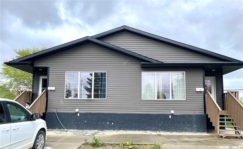301/303 30th St W, Battleford, SK, S0M0E0 | Card Image