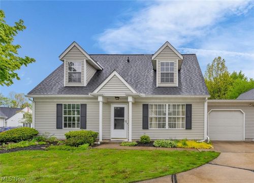 7246 Scottsdale Circle, Mentor, OH, 44060 | Card Image