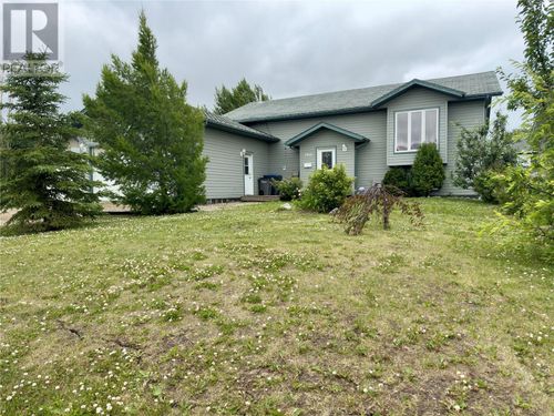 1713 88 Ave, Dawson Creek, BC, V1G5B1 | Card Image