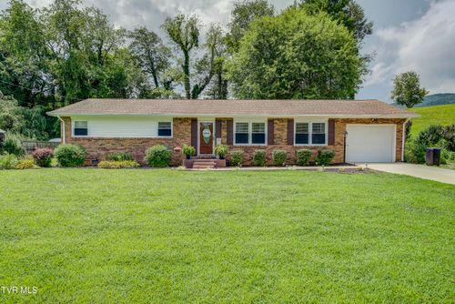 115 Lancelot Dr, Elizabethton, TN, 37643-6440 | Card Image