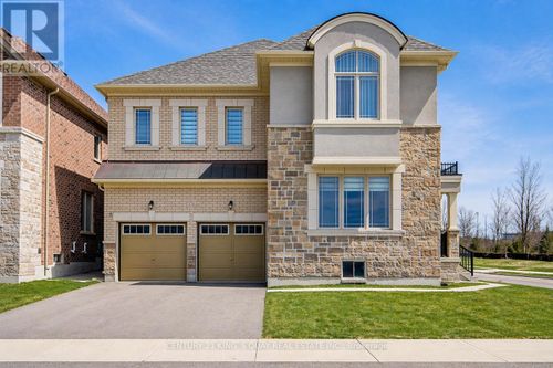 376 Seaview Hts, East Gwillimbury, ON, L9N0Y5 | Card Image