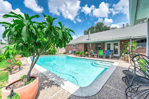 3710 Karen Ln, Pasadena, TX, 77503-1847 | Card Image