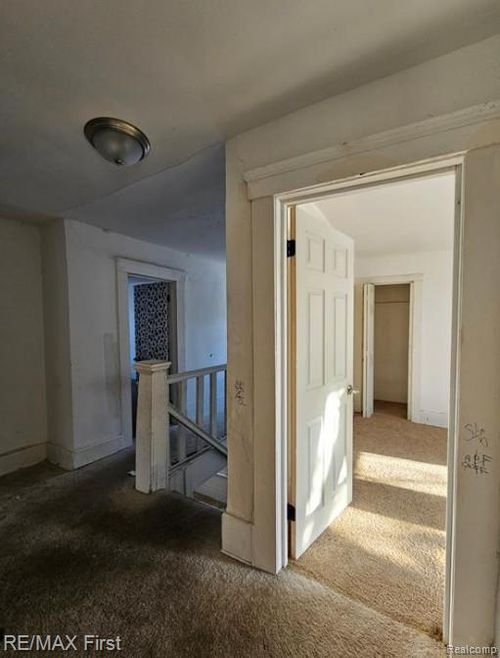 9755 Nardin Dr, Detroit, MI, 48204-1778 | Card Image