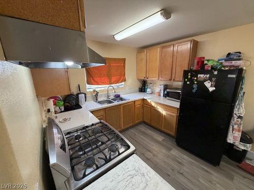 201-3968 Danny Melamed Ave, Las Vegas, NV, 89110-7008 | Card Image