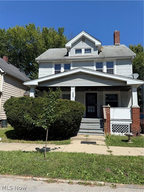 8111 Force Ave, Cleveland, OH, 44105-5813 | Card Image