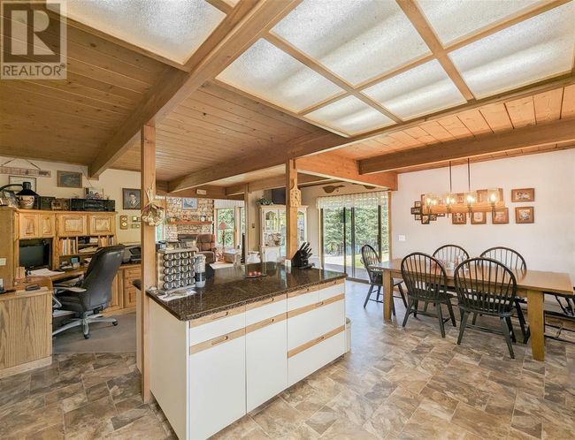 5397 Mahood Lake Rd, House other with 4 bedrooms, 3 bathrooms and null parking in Lone Butte BC | Image 6