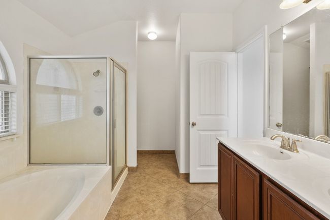 155 San Miniato St, House other with 4 bedrooms, 2 bathrooms and 3 parking in Georgetown TX | Image 18