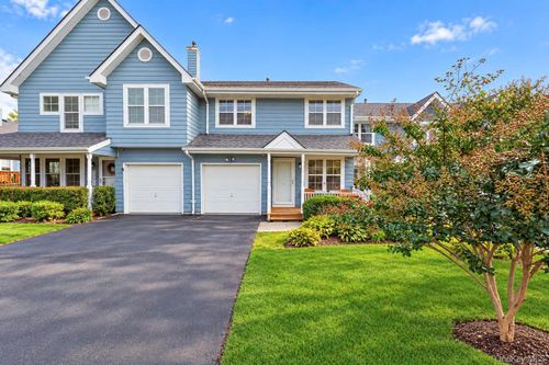 41 Maple Wing Drive, Islip, NY, 11722 | Card Image