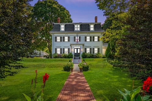 51 High St, Newburyport, MA, 01950-3059 | Card Image