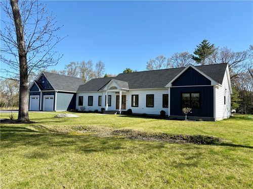 35 Stone Path Way, Chepachet, RI, 02814-2840 | Card Image