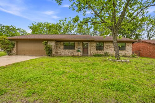 200 E Plum Ave, De Leon, TX, 76444-2730 | Card Image