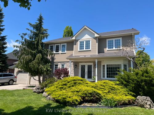 2055 Hadfield Crt, Burlington, ON, L7M3V5 | Card Image