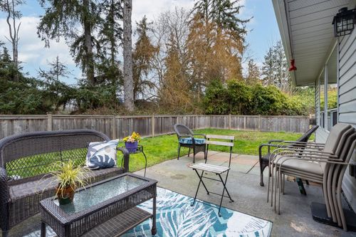 1-5706 Ebbtide St, Sechelt, BC, V7Z0J4 | Card Image