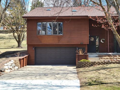 1208 Oak Dr, Montevideo, MN, 56265-1061 | Card Image