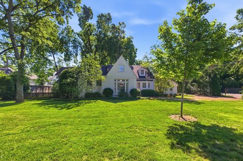 200 Brookfield Ave, Nashville, TN, 37205-4405 | Card Image