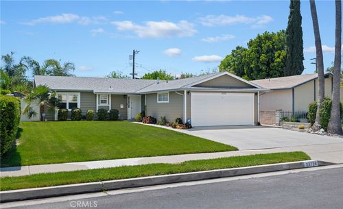 23726 Kittridge St, West Hills, CA, 91307-3105 | Card Image
