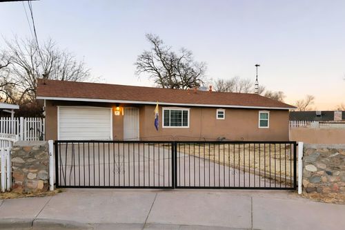 200 Campbell Ave, Belen, NM, 87002-4610 | Card Image