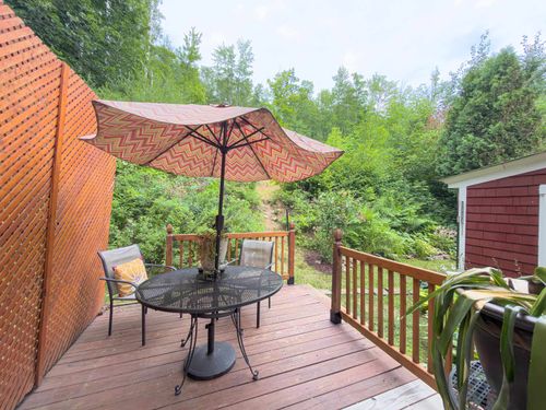 469 Whitefield Road, Whitefield, NH, 03598 | Card Image