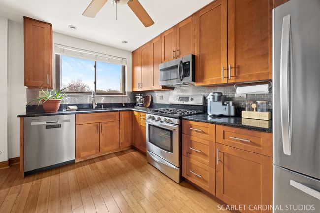 APT-62C - 1404 S Fairfield Ave, Condo with 2 bedrooms, 1 bathrooms and 1 parking in Lombard IL | Image 5