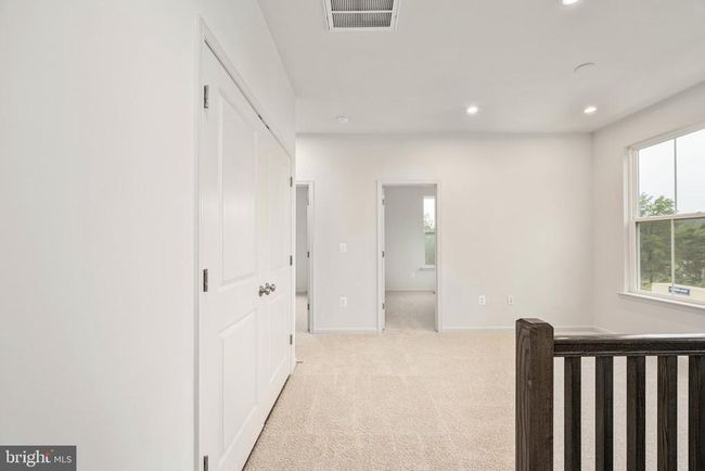 10170 Queens Way, Townhouse with 4 bedrooms, 4 bathrooms and null parking in MANASSAS VA | Image 35