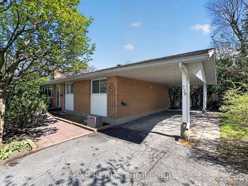 728 Fielding Dr, Ottawa, ON, K1V7G5 | Card Image