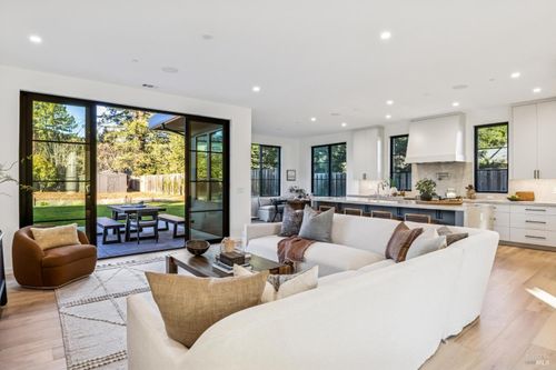 33 Fawn Drive, San Anselmo, CA, 94960 | Card Image