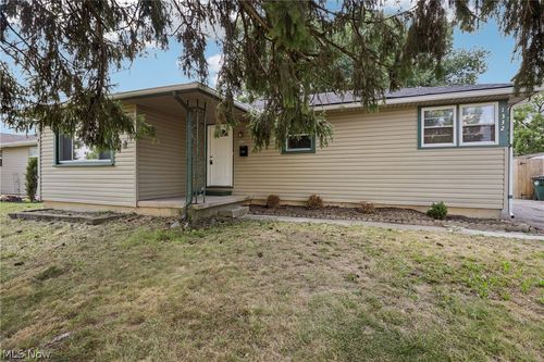 1332 Cloverfield Ave, Kettering, OH, 45429-4912 | Card Image