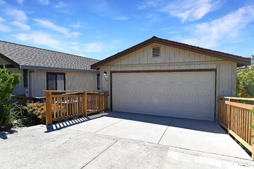 135 Pecan Ct, Vallejo, CA, 94589-2111 | Card Image
