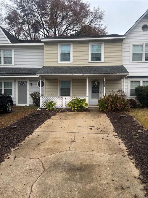 1940 Woodgate Arch, Chesapeake, VA, 23320-7819 | Card Image