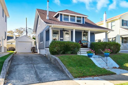 425 Washington Ave, Avon-by-the-sea, NJ, 07717-1114 | Card Image