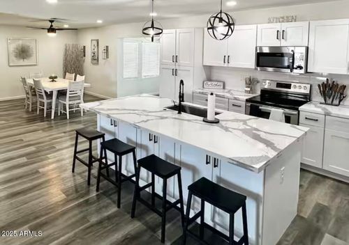 8232 E Granada Rd, Scottsdale, AZ, 85257-3032 | Card Image