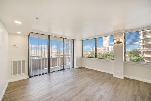 apt-515-3525 Sage Rd, Houston, TX, 77056-7021 | Card Image