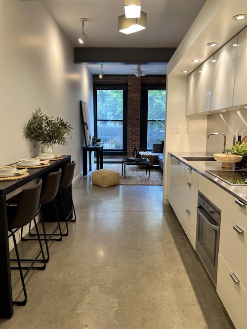 306-53 W Hastings St, Vancouver, BC, V6B1G4 | Card Image