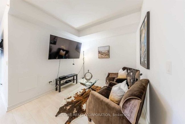 251 - 31 Tippett Rd, Condo with 3 bedrooms, 2 bathrooms and 1 parking in Toronto ON | Image 8
